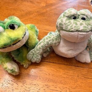 Webkins Plush Frog Stuffed Toy - Green